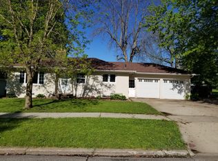 1909 Walnut St, Cedar Falls, IA 50613