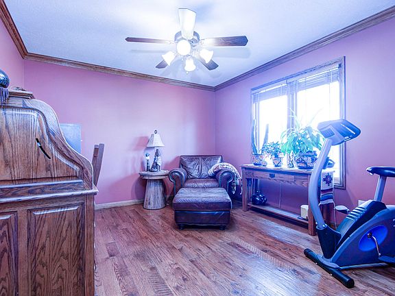3rd image of 1811 W Village Lane