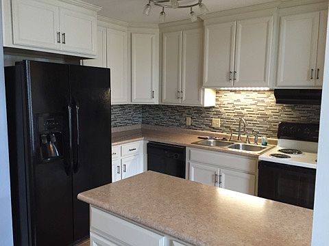 4th image of 1113 Waggoner Ct W
