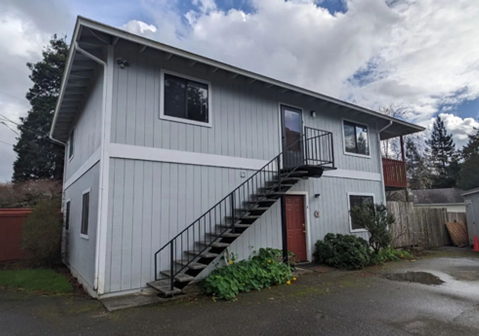 4064 V St — Photo 2