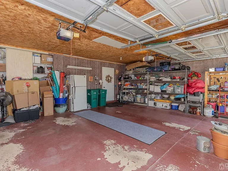 508 Hazen Rd — Photo 23