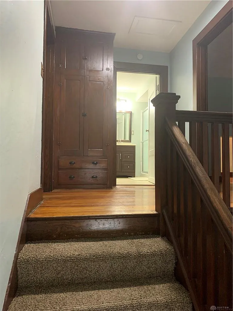 3 bed, 1.0 bath, 1080 sqft, $1,475 — Photo 2
