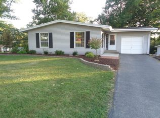 1649 Fairhills Dr, Saint Louis, MO 63146