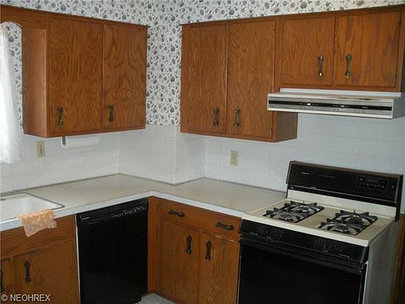 5th image of 68 S Hazelwood Ave