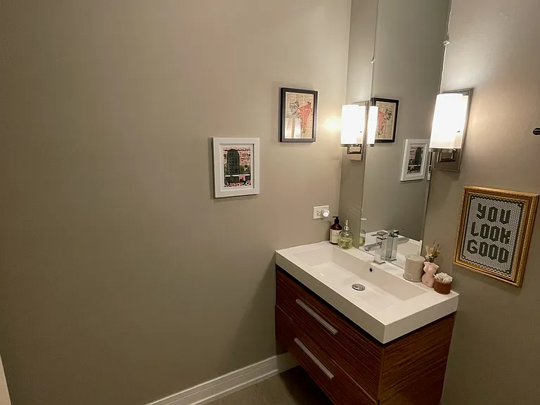 3514 N Sacramento Ave #1S — Photo 9