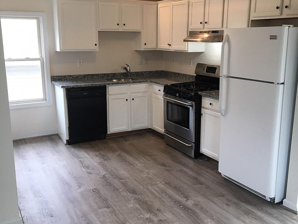 1st image of 23 Baker Ave