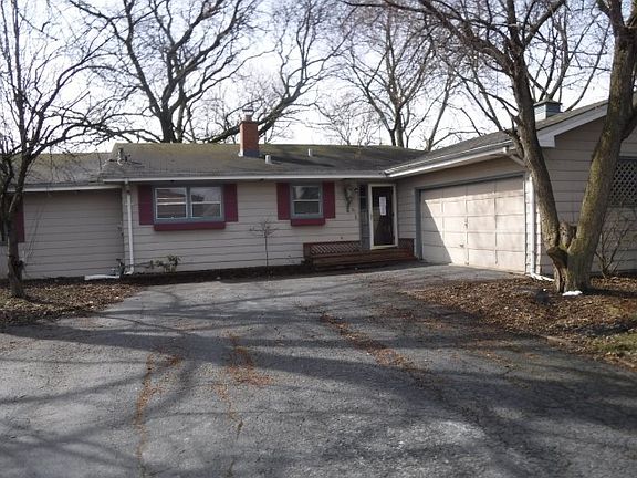 2nd image of 31 W 168th St