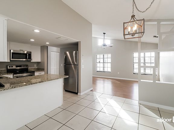 5th image of 7435 Box Elder Dr