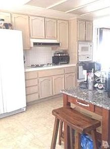 5th image of 486 Savona Way