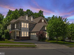 20393 Dunkirk Sq, Sterling, VA 20165