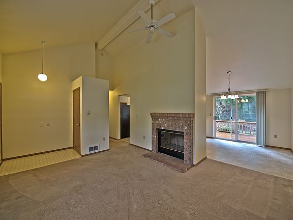 4th image of 15314 9th Ave E #15316
