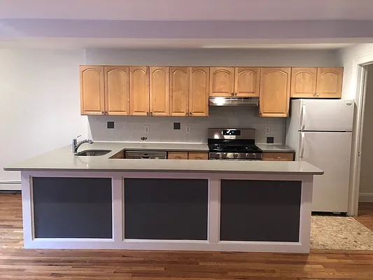 Rented by Compass | media 9