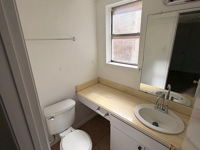 5147 Ridgeton Dr — Photo 7
