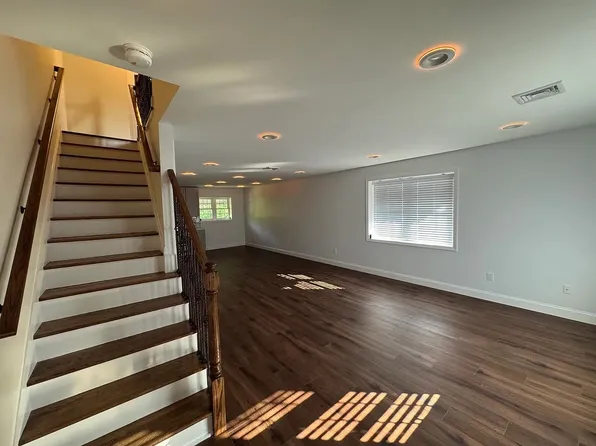 79 Towers Street image 5 of 13