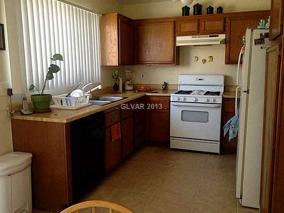 4th image of 4432 Faberge Ave