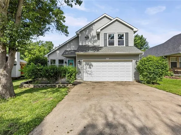 620 Silver Hill Dr, Bonner Springs, KS 66012
