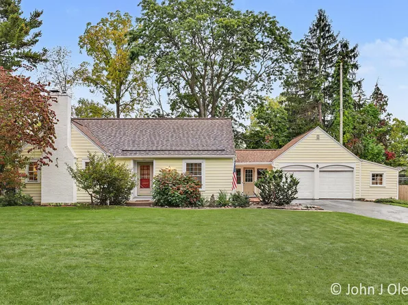1930 Michigan St NE, Grand Rapids, MI 49503