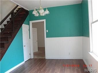 5th image of 222 Horn Ave
