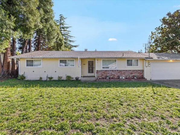 723 SW Cypress St, Grants Pass, OR 97526