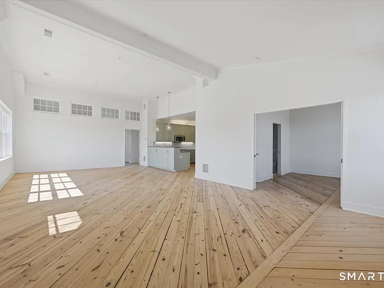 60 Willow St #305 — Photo 8