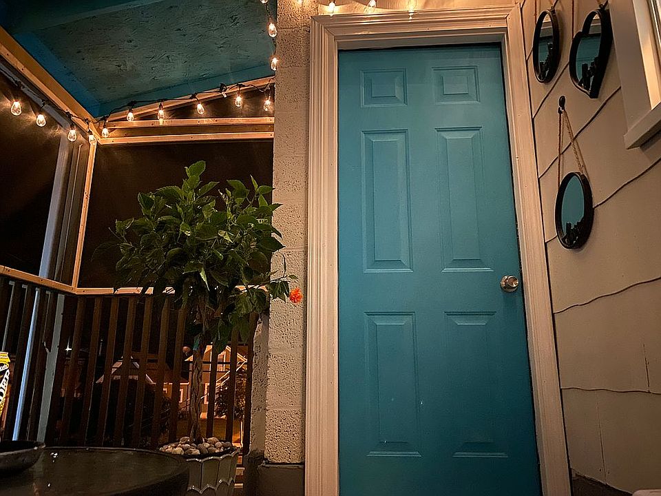 Front screen patio