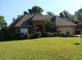 990 N Azalea Dr, Madison, MS 39110