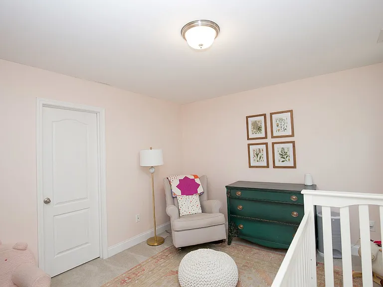 240 Parrish Ln — Photo 45