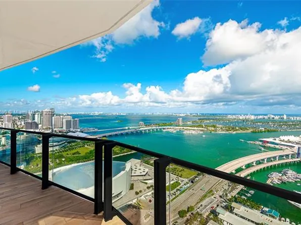 398 NE 5th St #4211, Miami, FL 33132