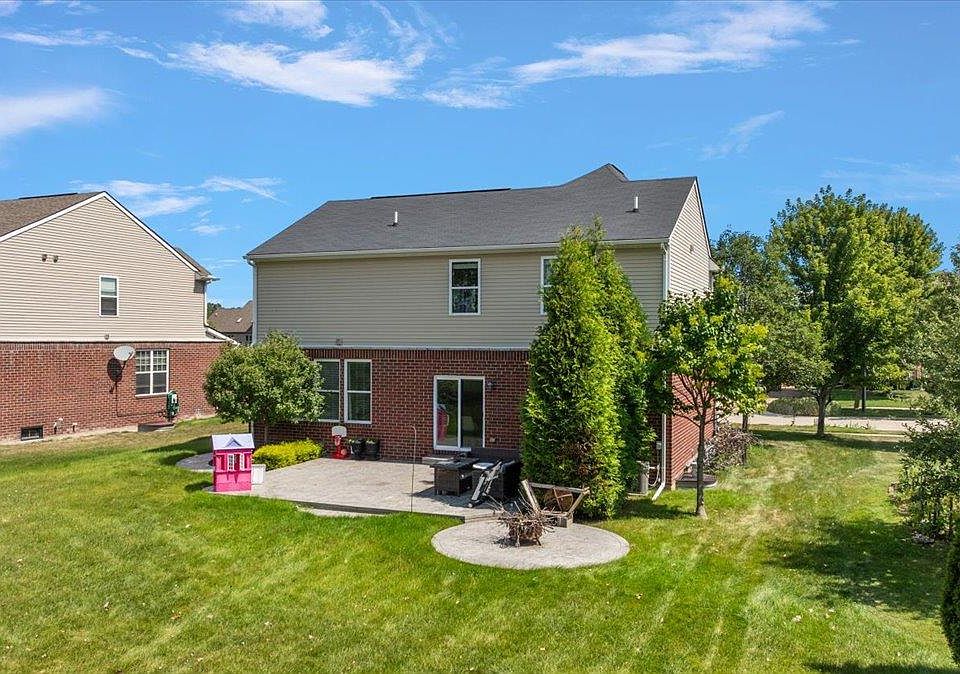 50647 Bredenbury Dr, photo 5