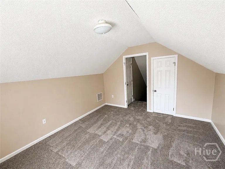 157 Lions Gate Rd — Photo 13