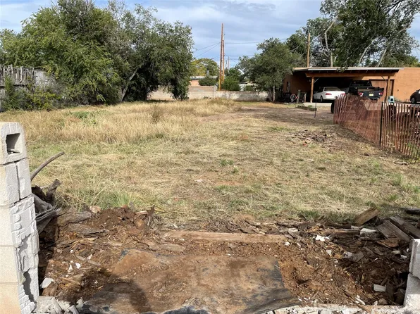 1513 Cochiti St, Santa Fe, NM 87505