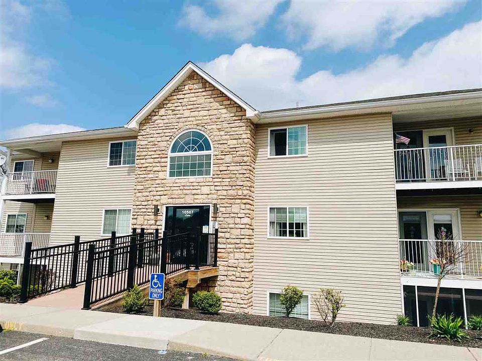 1st image of 10567 Lynn Ln Unit 1