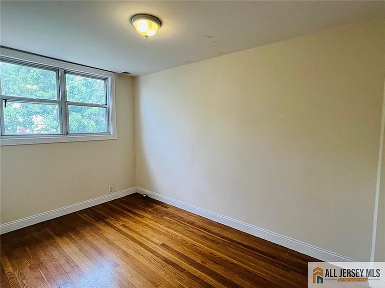 17 Elm Ct #D — Photo 9