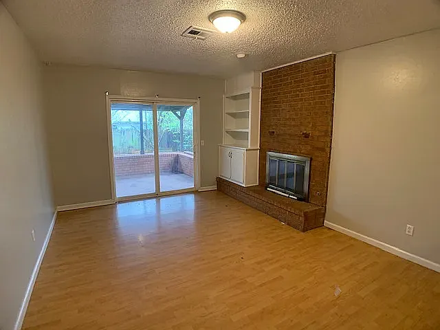 3204 Southeast 55th Street - 1 — Photo 2