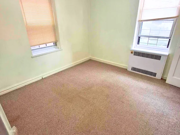 61-41 Saunders Street image 9 of 16