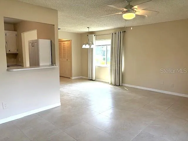1 bed, 1.5 bath, 800 sqft, $1,495 — Photo 4