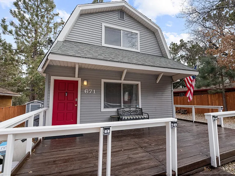 671 Moreno Ln — Photo 9