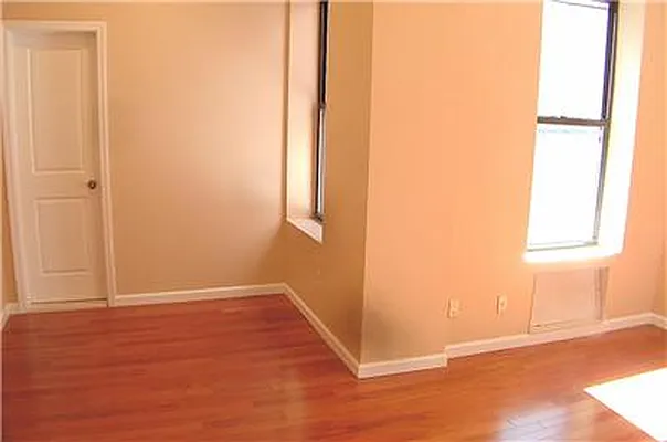 Sold by R New York | media 1