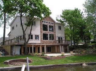 3352 N Shore Acres Ct, Monticello, IN 47960