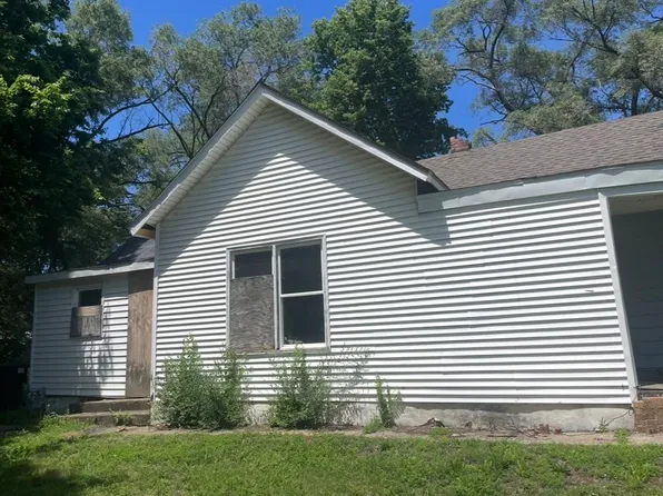 875 Anderson Pl, Canton, IL 61520