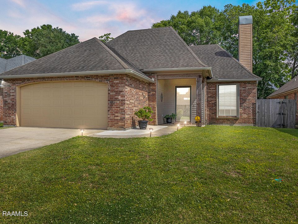 1st image of 128 Country Village Dr