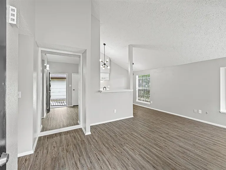 10066 Sharpton Dr — Photo 12