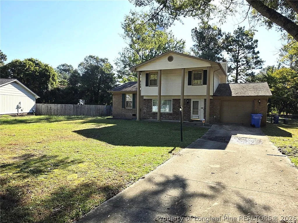 3 bed, 2.5 bath, 1821 sqft, $1,750 — Photo 3