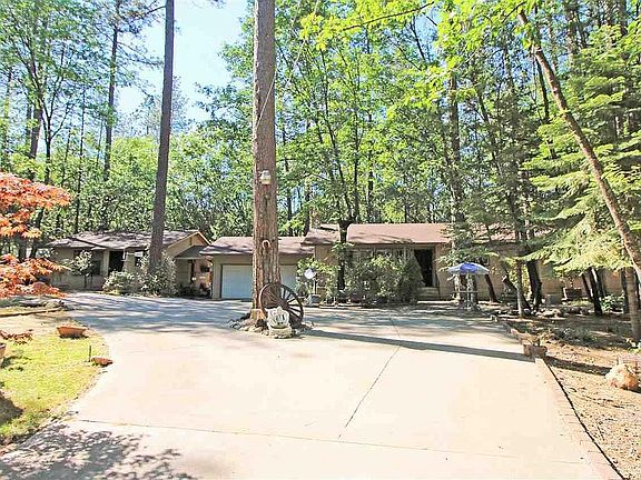 3rd image of 21530 Fern Ln