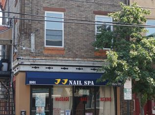 2001 S 10th St, Philadelphia, PA 19148