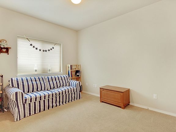 5th image of 18334 111th Avenue Ct E