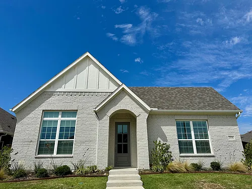 2116 Domingo Dr Photo 1