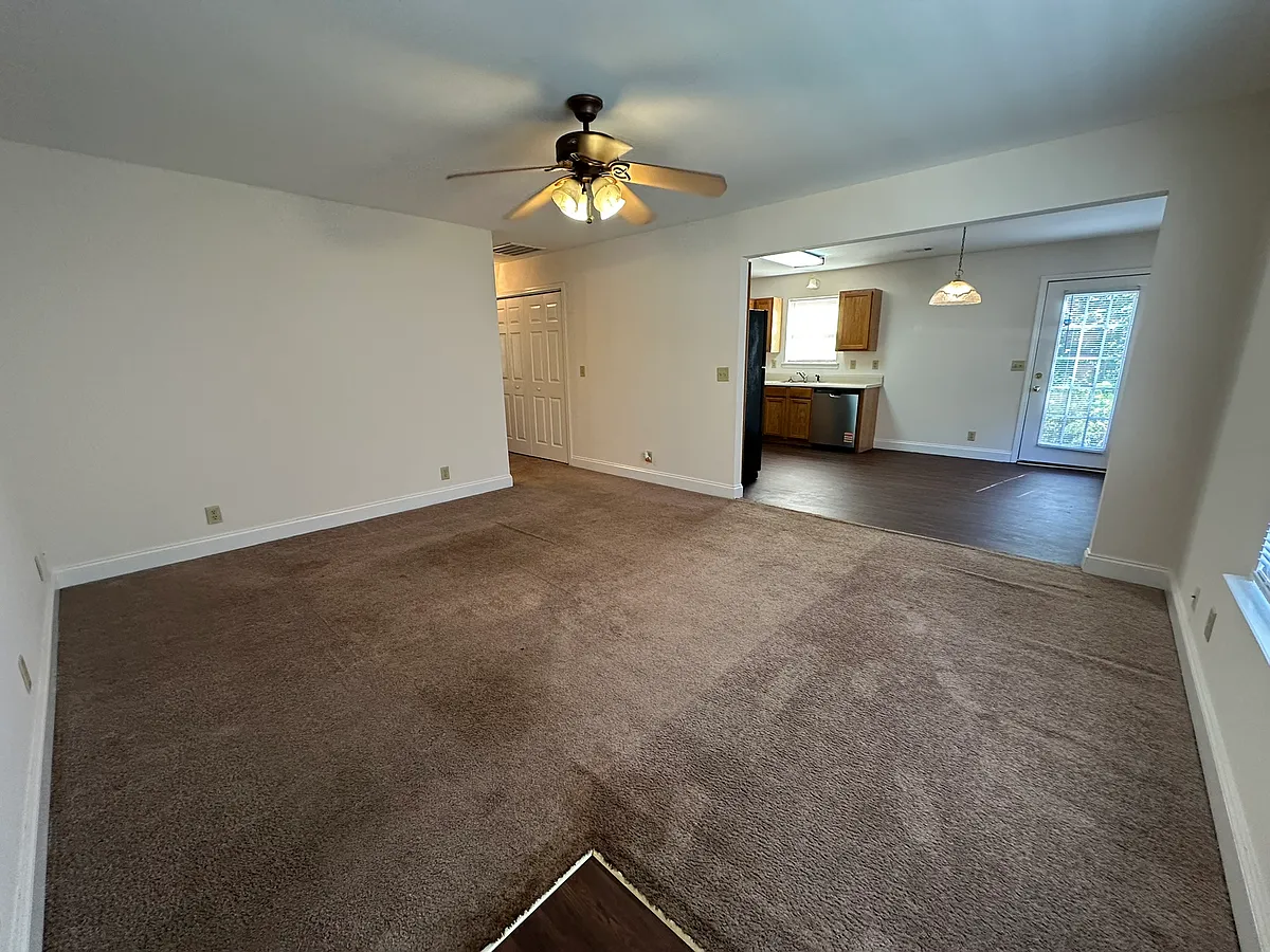 Building Photo - 212 Porter St #212