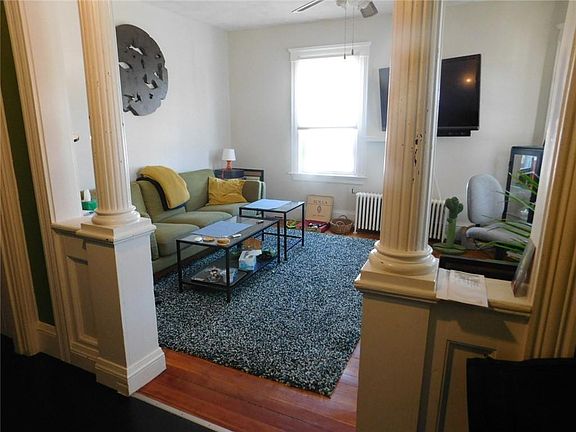 3rd image of 9 Lyon Ave