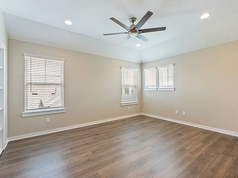 328 Berkeley Pl — Photo 21